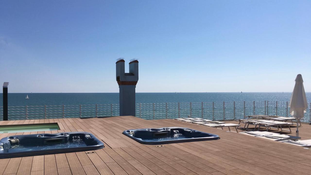 Ca Dell'Angelo - Caorle Aparthotel Exterior foto